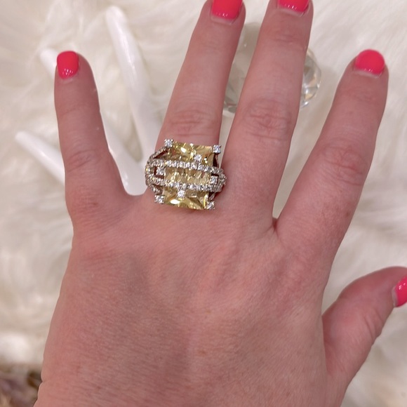 NEW! Sterling Silver Champagne Topaz & Crystal Cocktail Ring - Picture 7 of 7